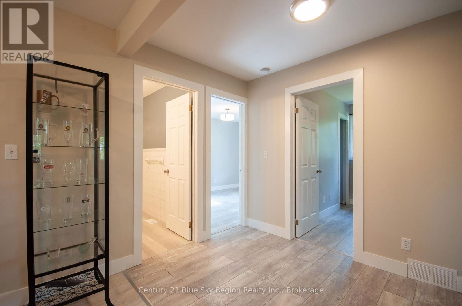 425 TILLICUM BAY ROAD Image 12