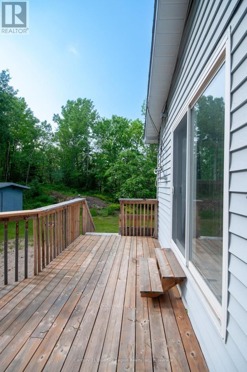 425 TILLICUM BAY ROAD Image 26