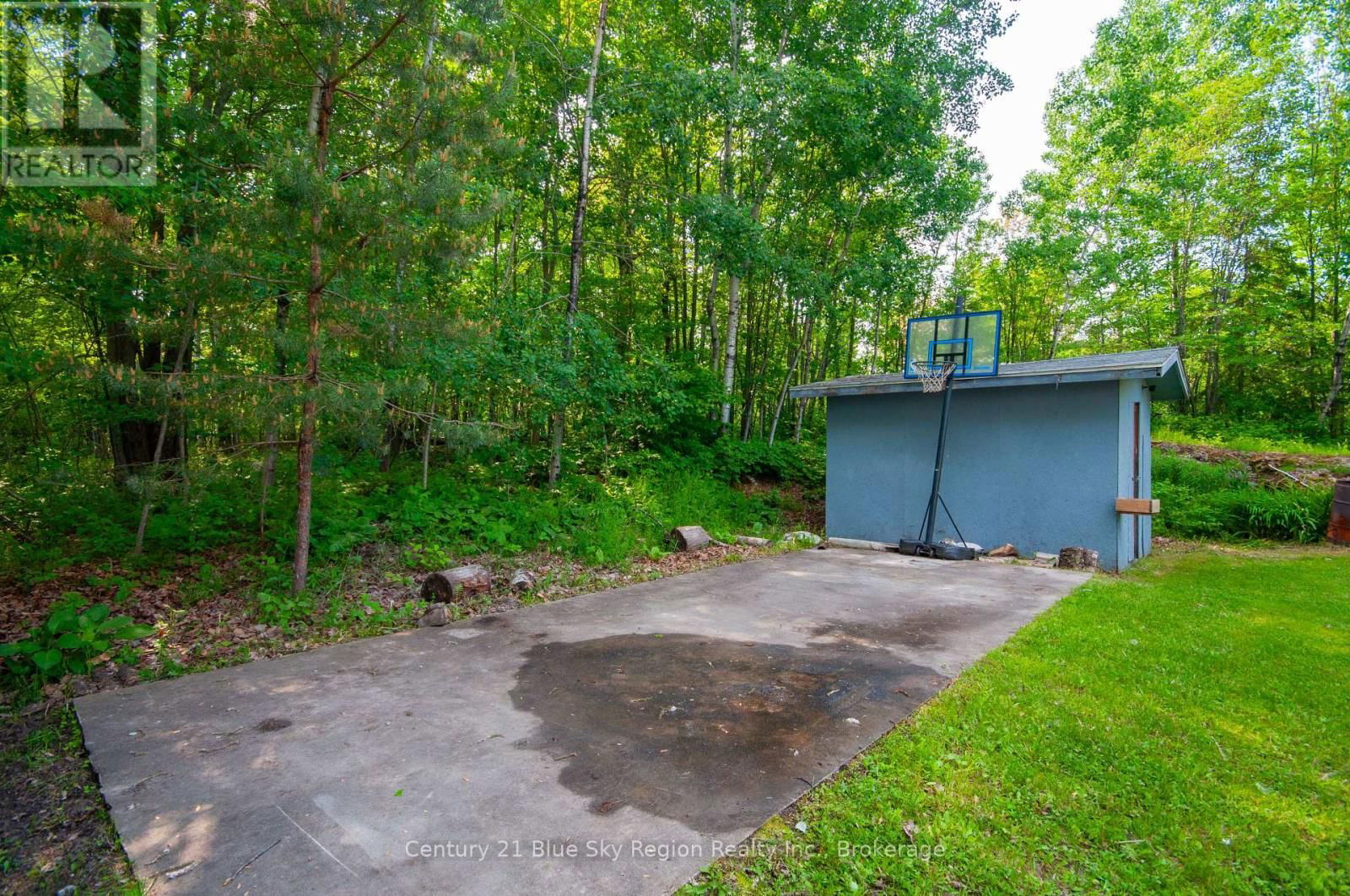 425 TILLICUM BAY ROAD Image 27