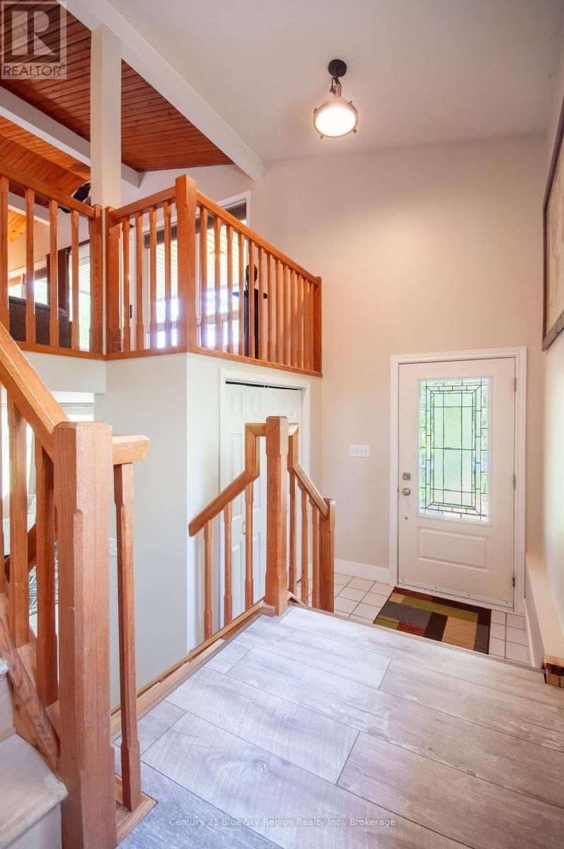 425 TILLICUM BAY ROAD Image 3