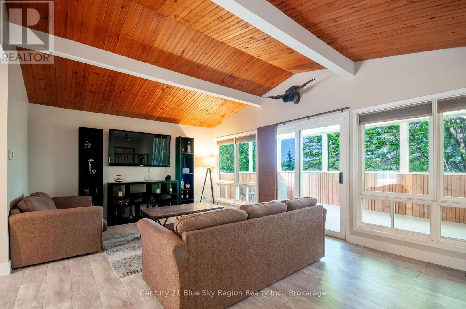 425 TILLICUM BAY ROAD Image 4