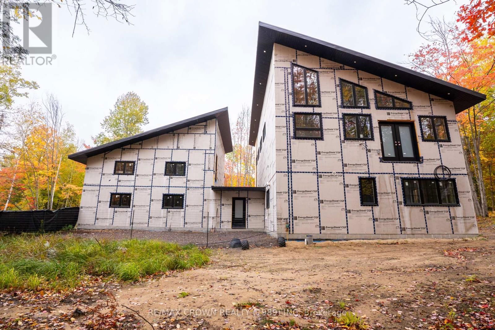 24 SUN VALLEY WAY Image 39