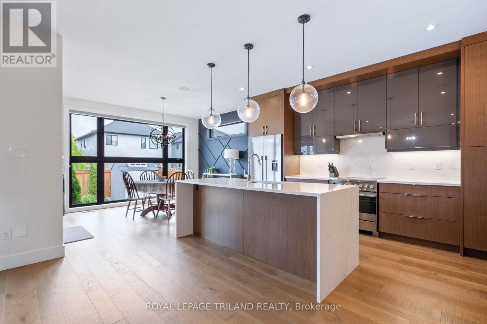 1754 BRAYFORD AVENUE Image 14