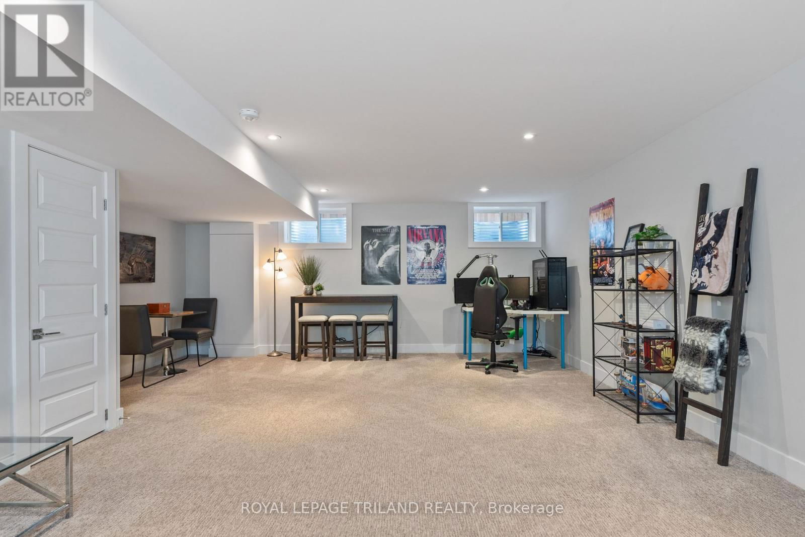 1754 BRAYFORD AVENUE Image 36