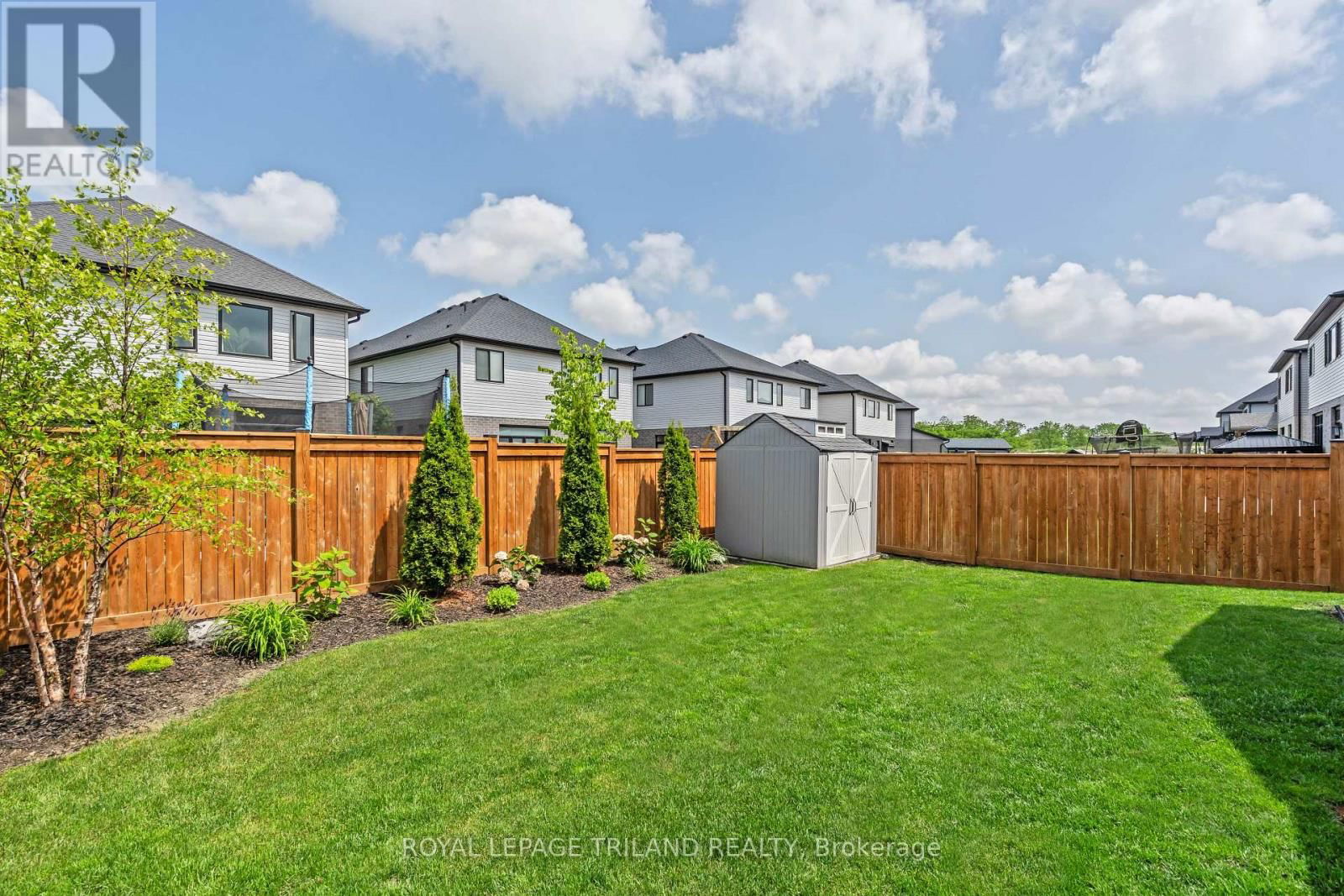 1754 BRAYFORD AVENUE Image 45