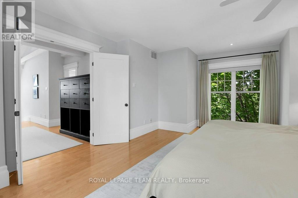 7 SECOND AVENUE Image 29