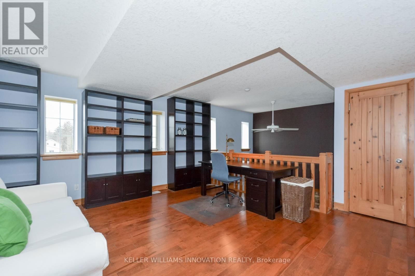 201 - 3 FATHER DAVID BAUER DRIVE Image 18