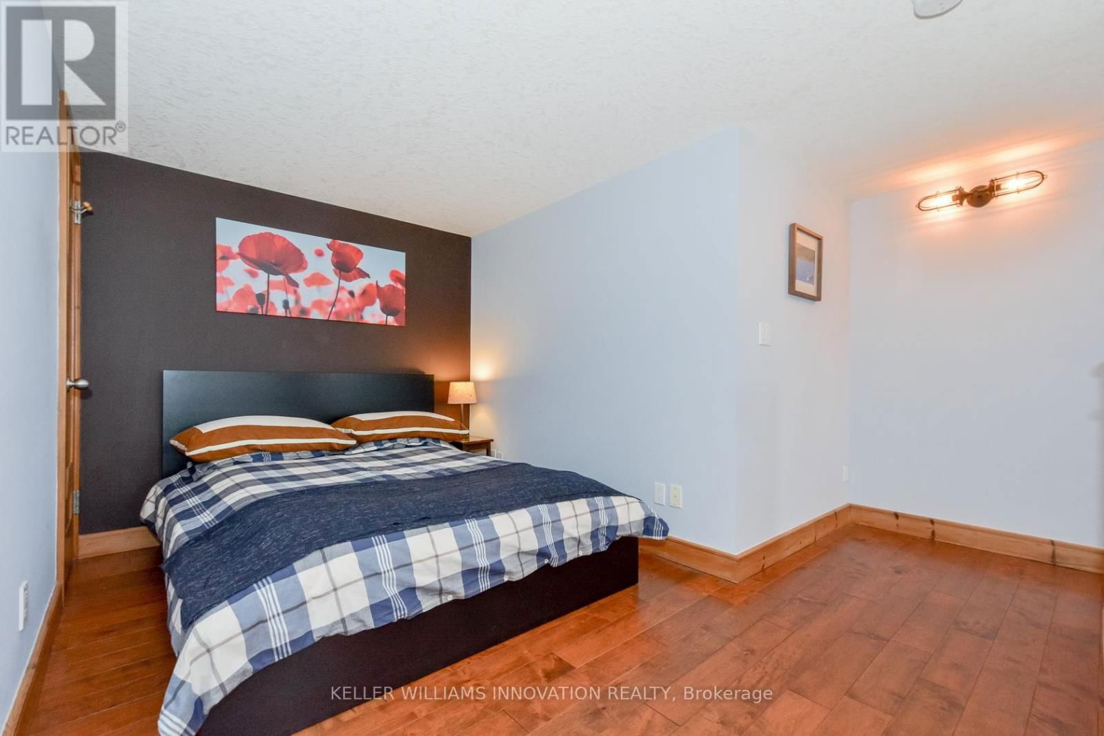 201 - 3 FATHER DAVID BAUER DRIVE Image 22