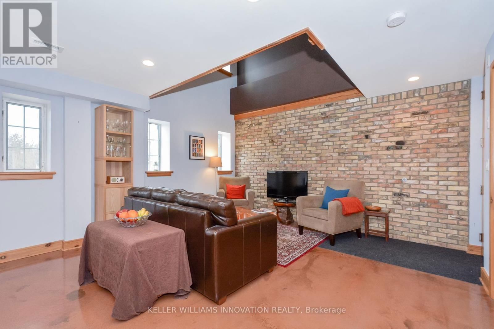 201 - 3 FATHER DAVID BAUER DRIVE Image 3