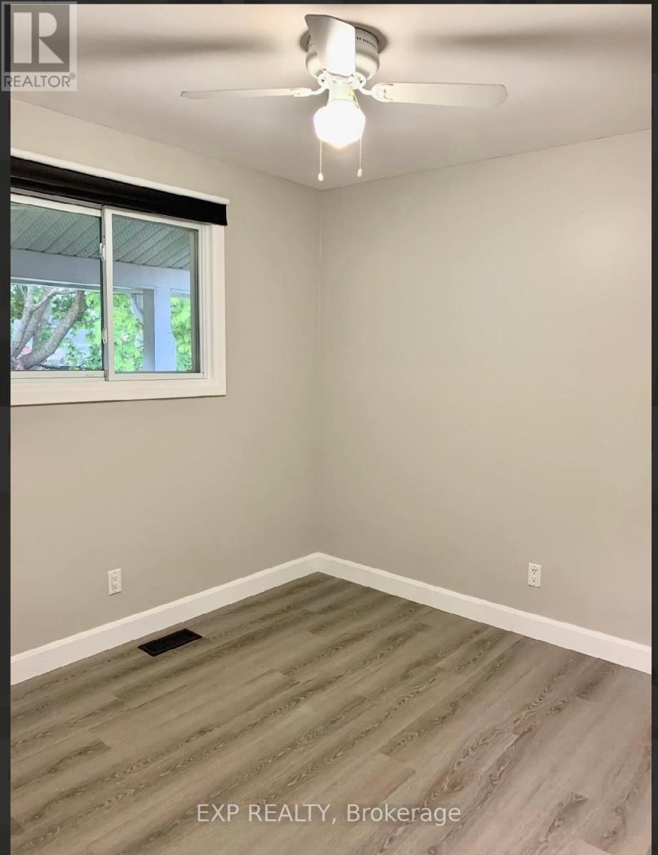 84 SHERWOOD AVENUE Image 11