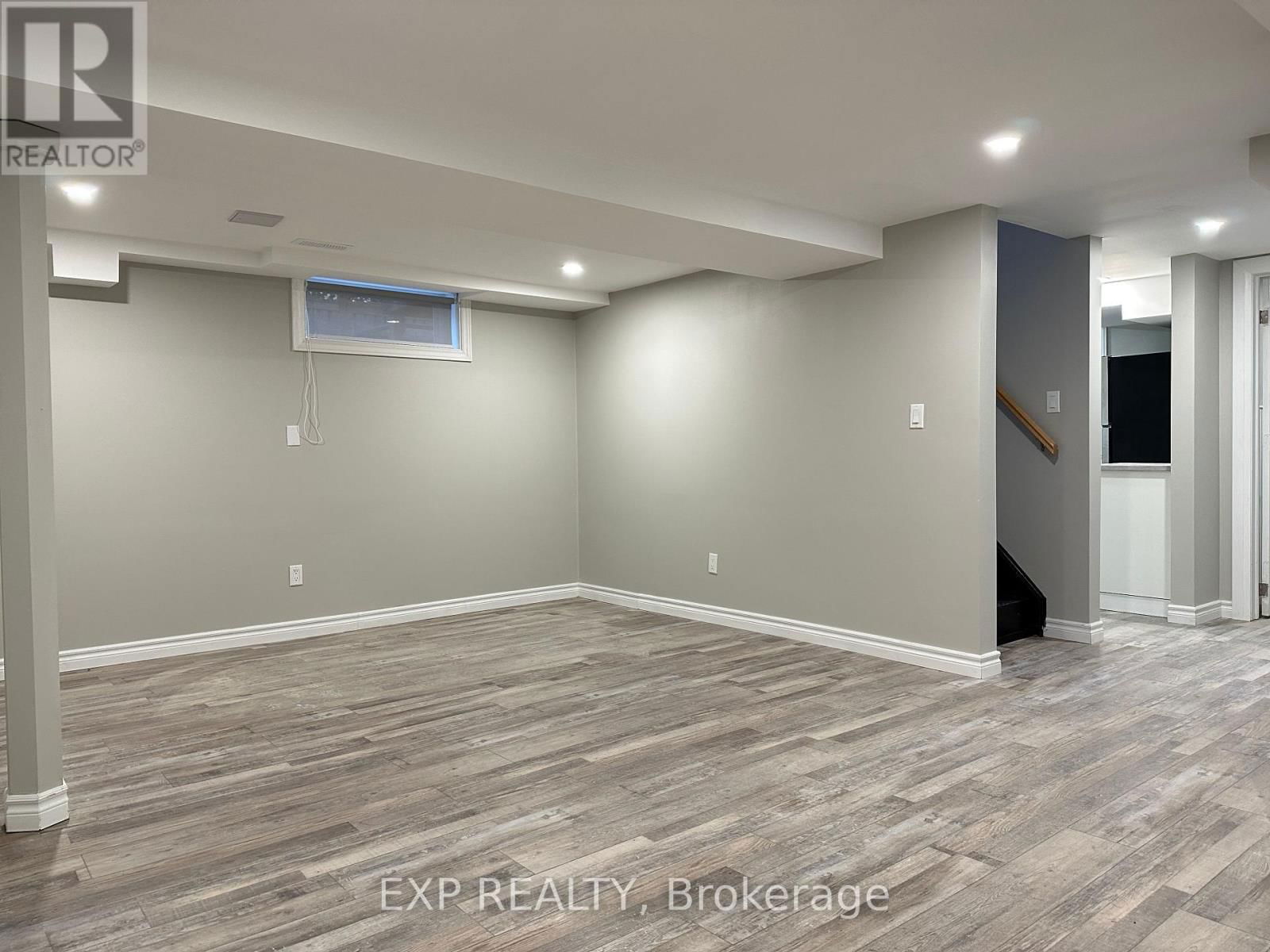 84 SHERWOOD AVENUE Image 14