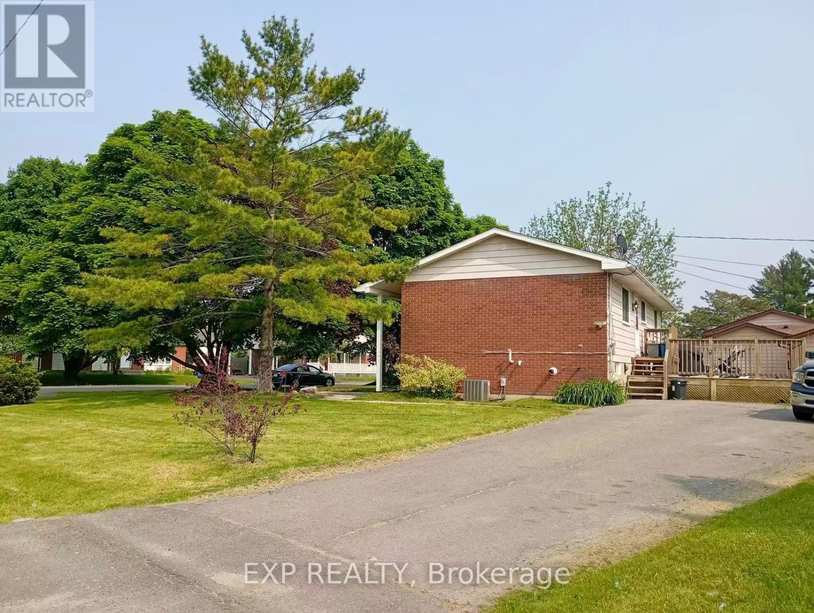 84 SHERWOOD AVENUE Image 5