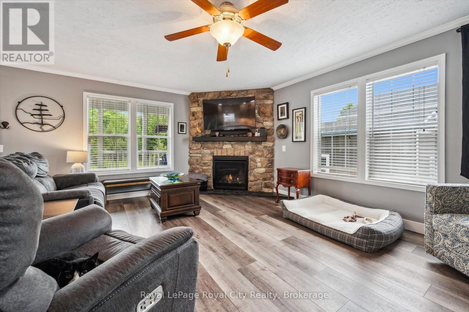 13 BASSWOOD ROAD PVT ROAD Image 10