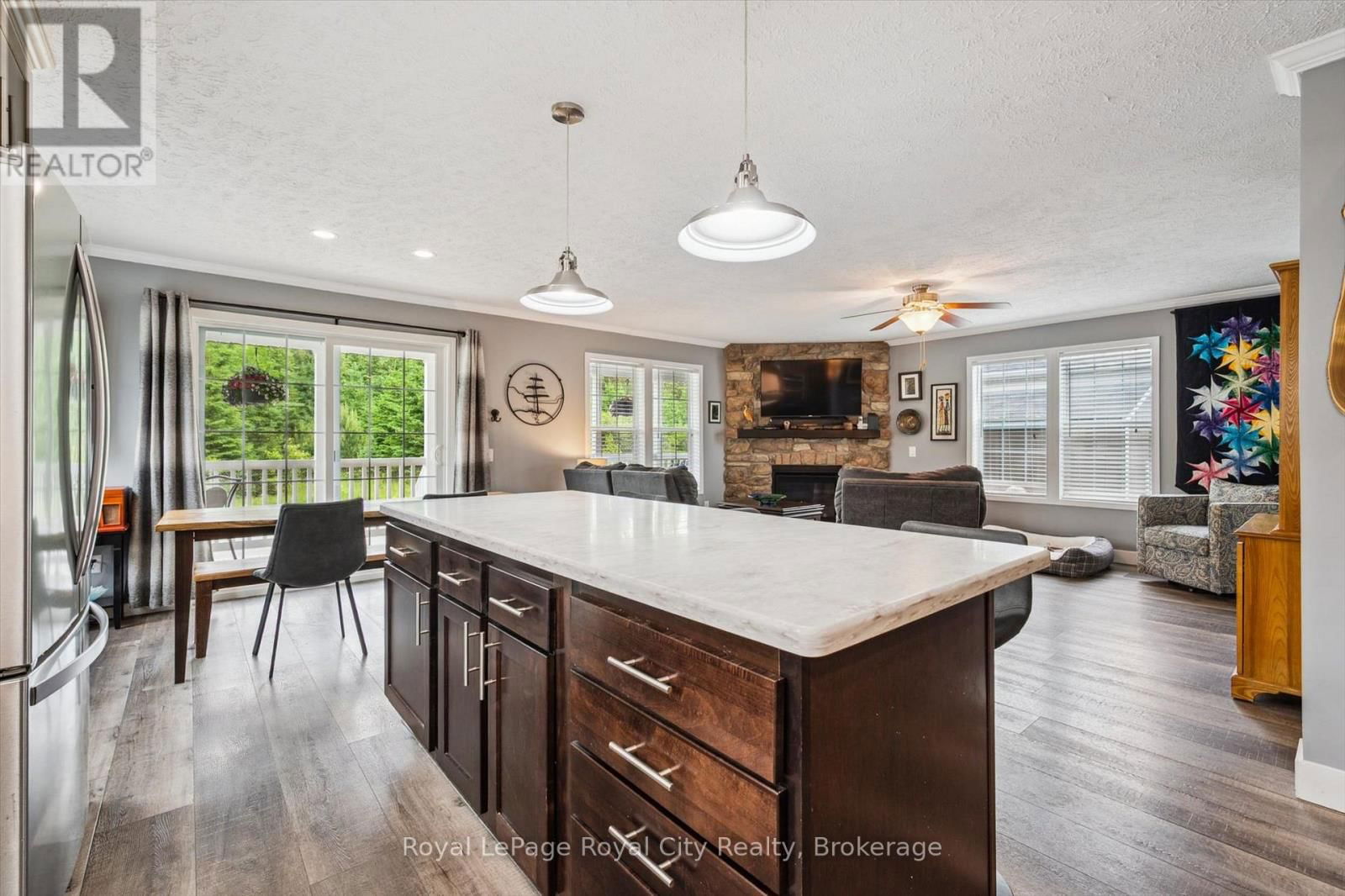 13 BASSWOOD ROAD PVT ROAD Image 20