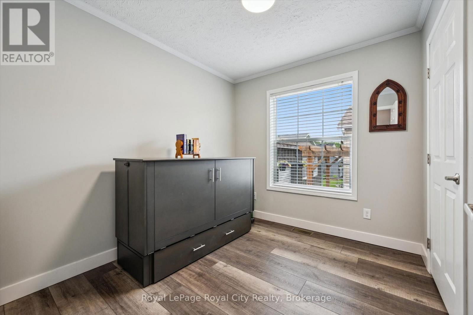 13 BASSWOOD ROAD PVT ROAD Image 26