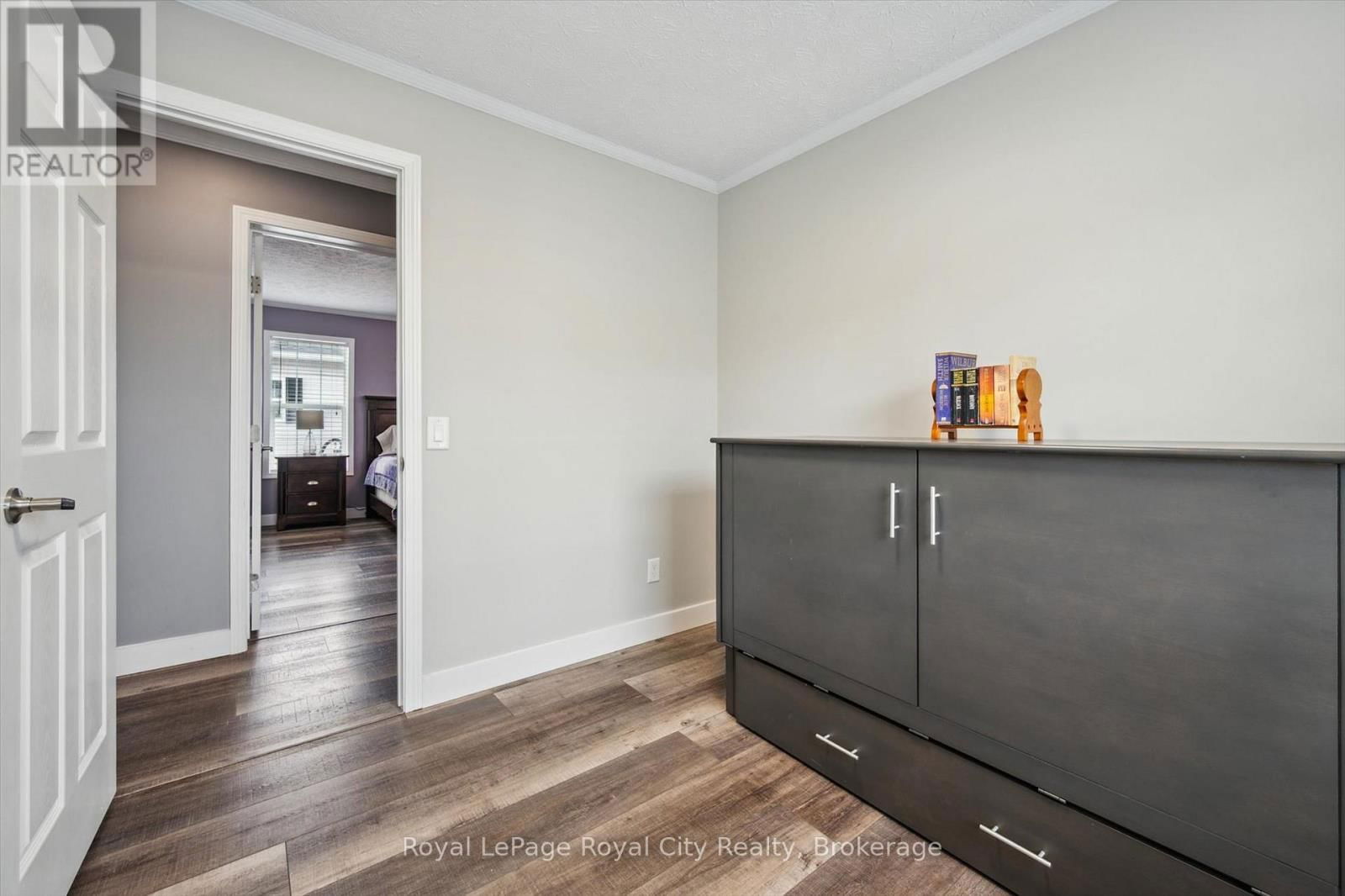 13 BASSWOOD ROAD PVT ROAD Image 27