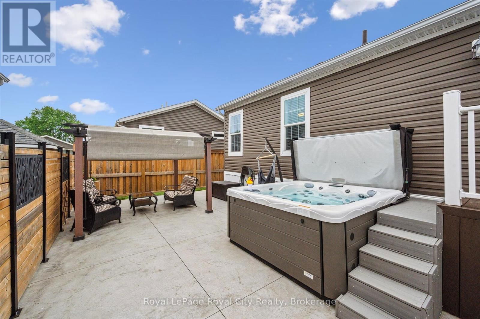 13 BASSWOOD ROAD PVT ROAD Image 31