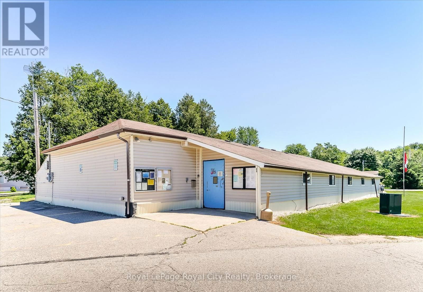13 BASSWOOD ROAD PVT ROAD Image 35