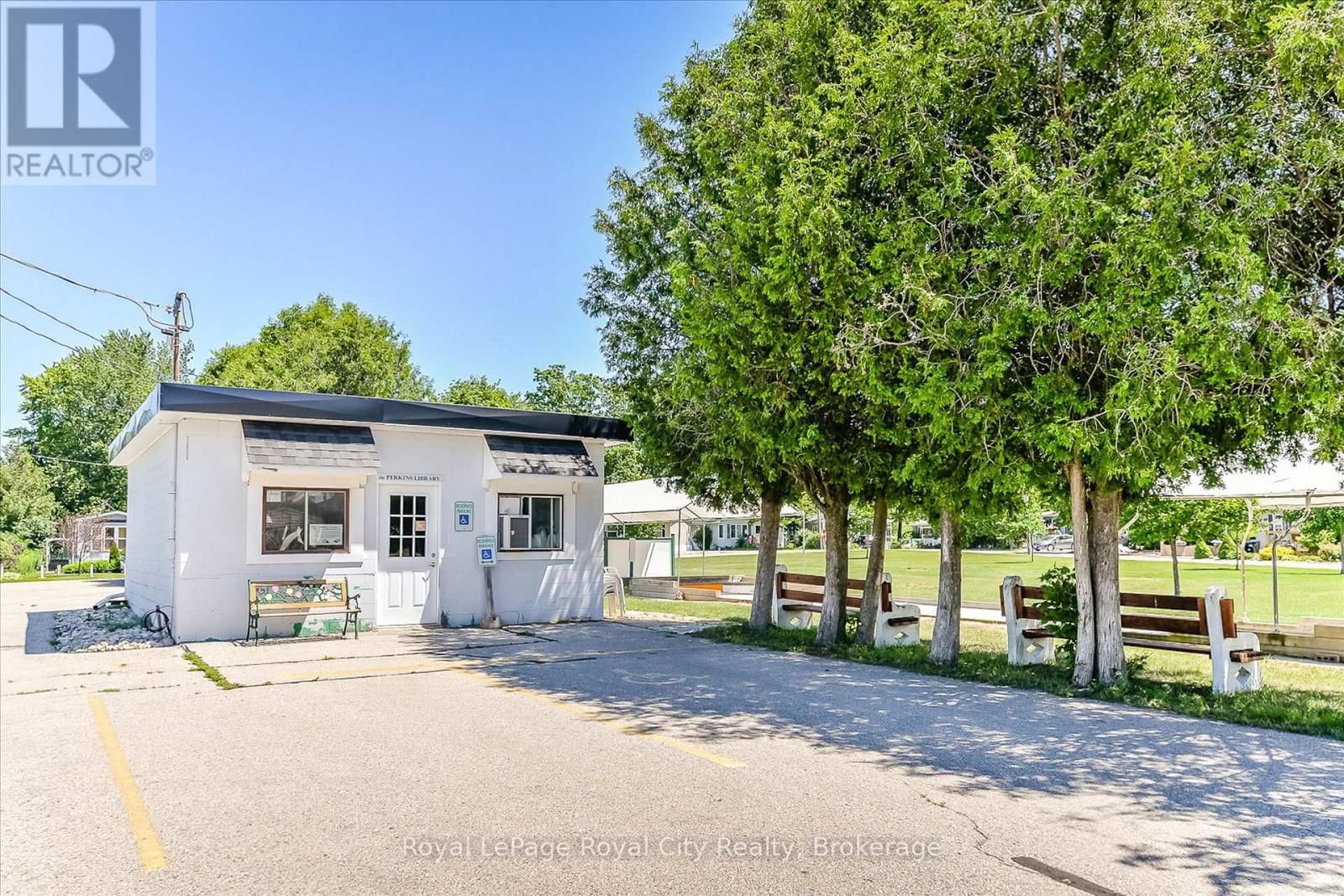 13 BASSWOOD ROAD PVT ROAD Image 37