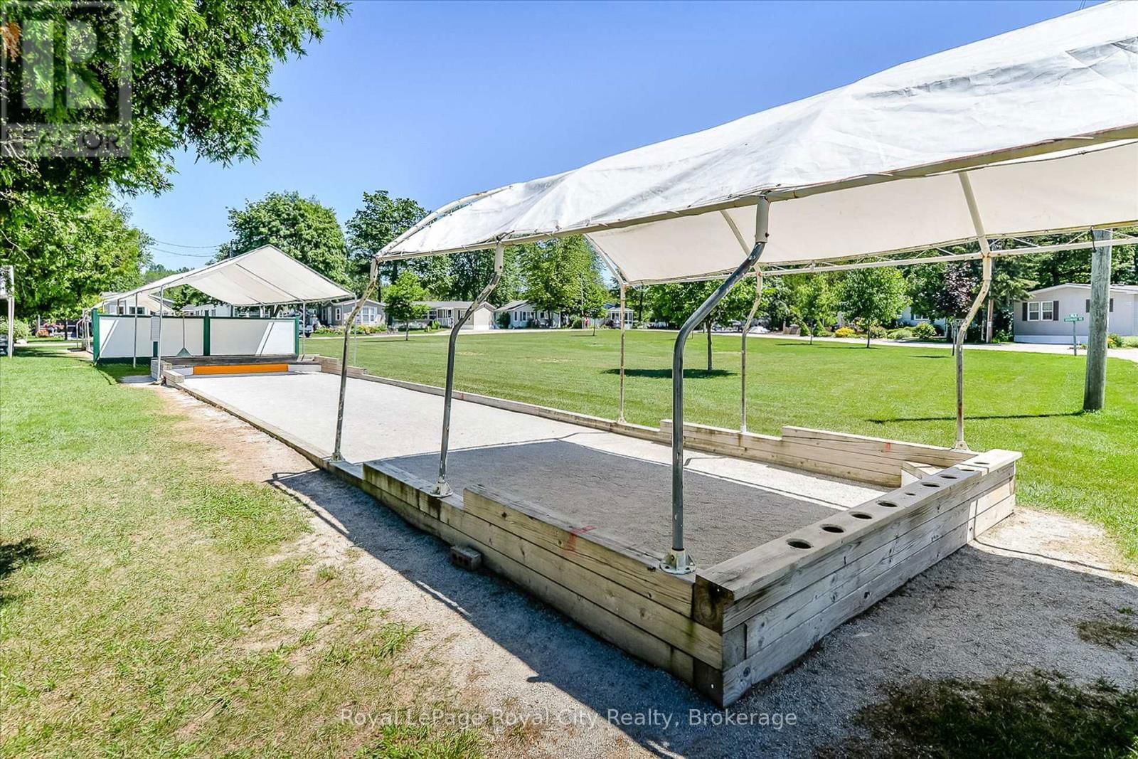 13 BASSWOOD ROAD PVT ROAD Image 38