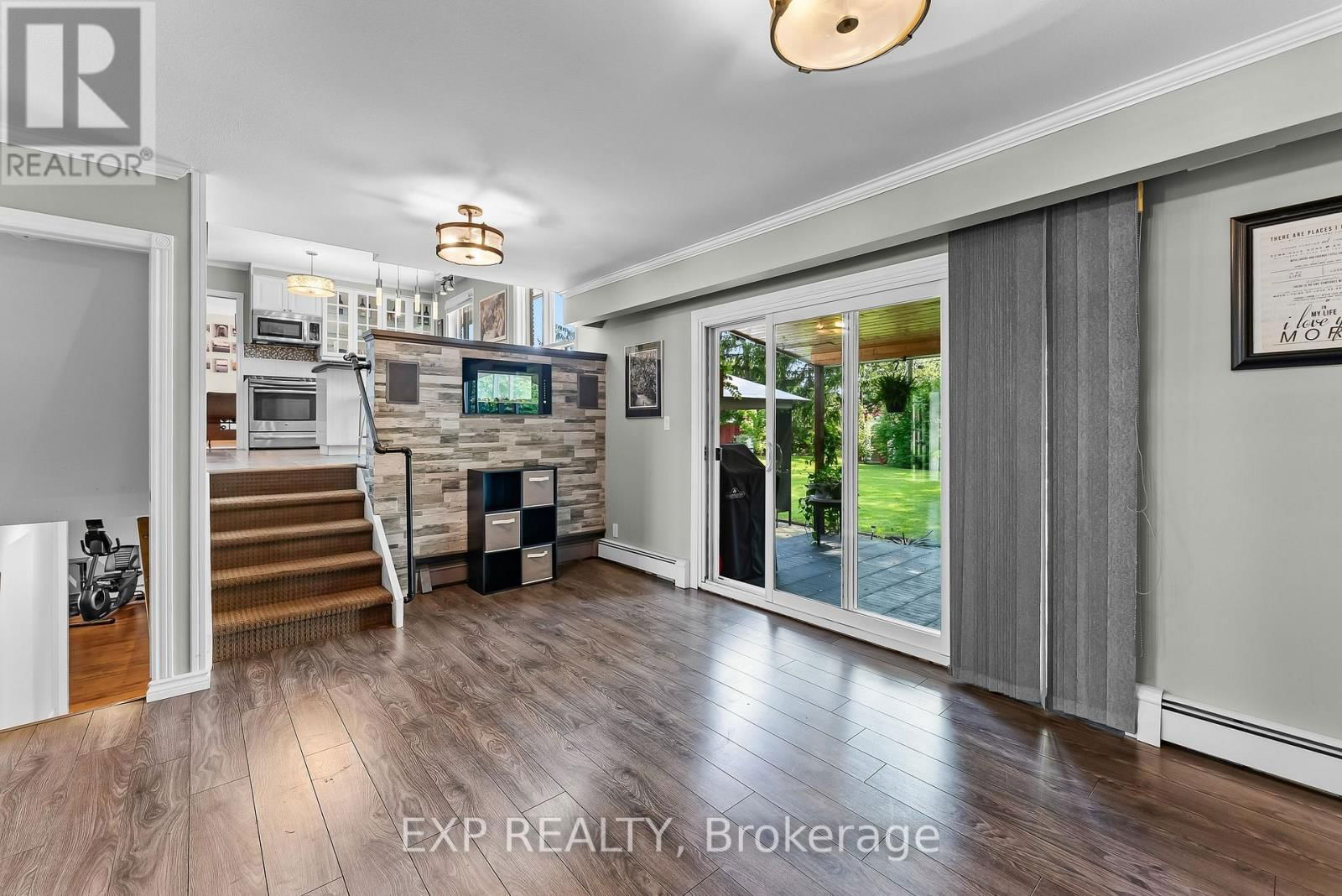 19 OAK COURT Image 19
