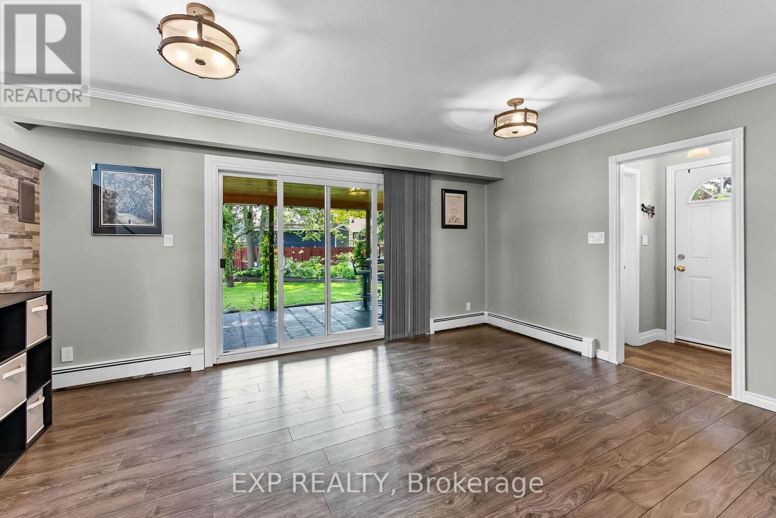 19 OAK COURT Image 20