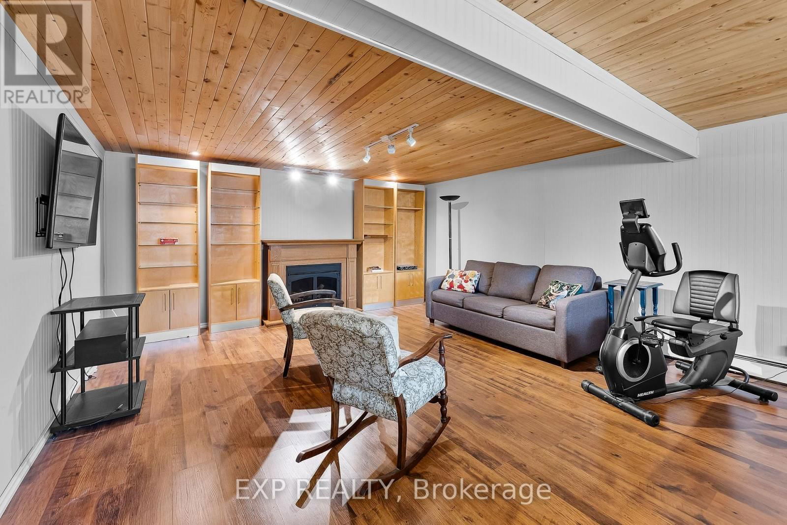 19 OAK COURT Image 27