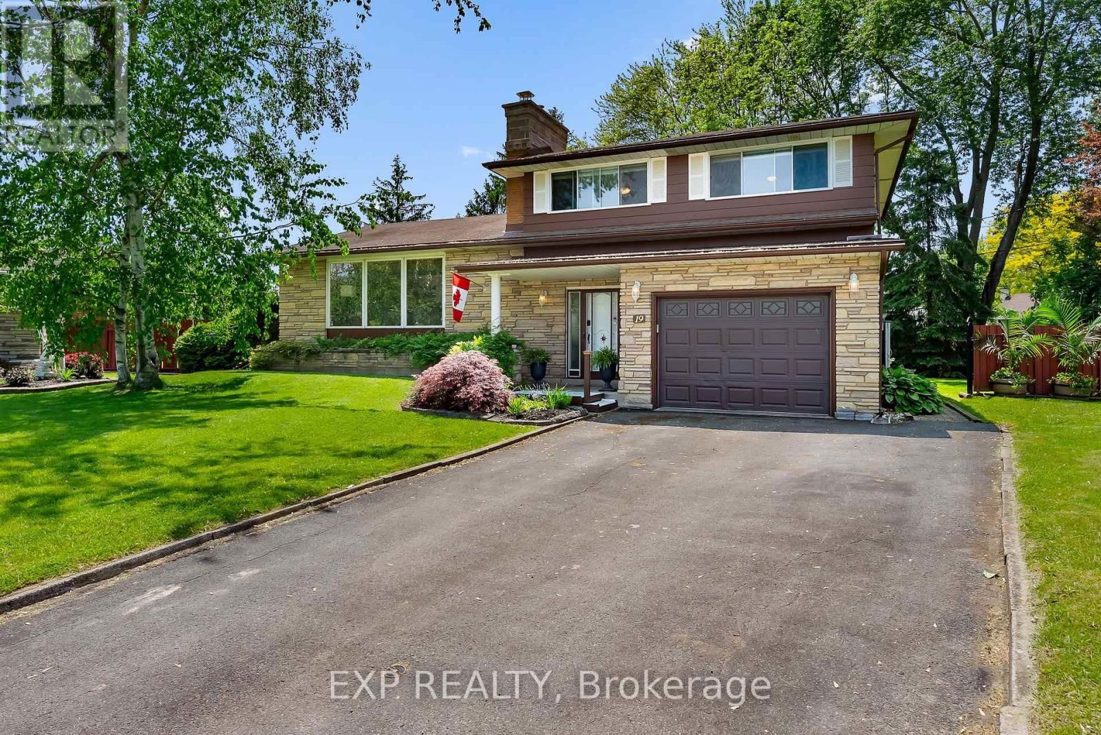 19 OAK COURT Image 3