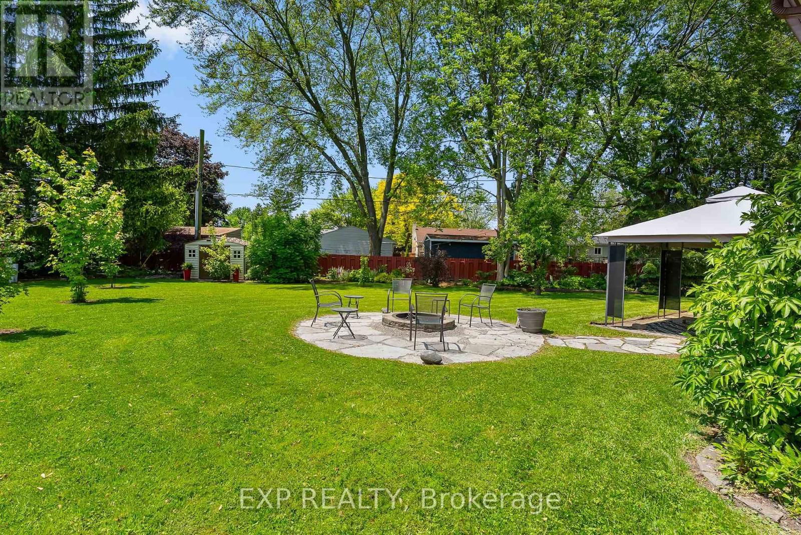 19 OAK COURT Image 41