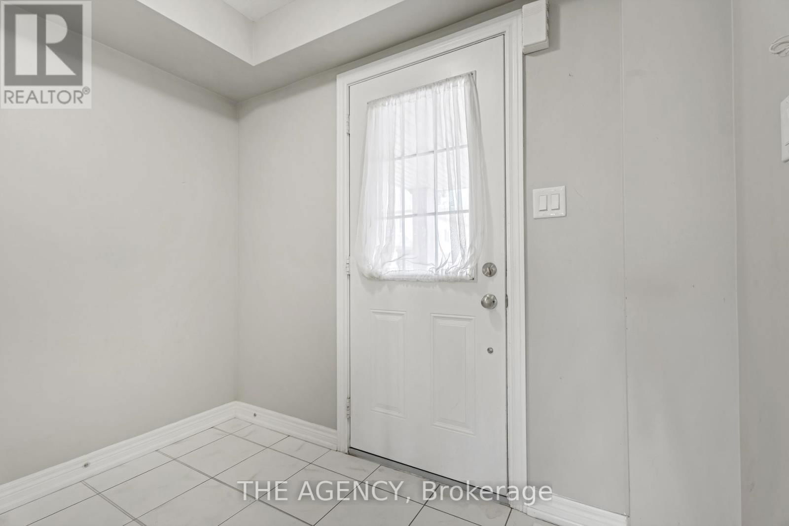 42 - 570 LINDEN DRIVE Image 4