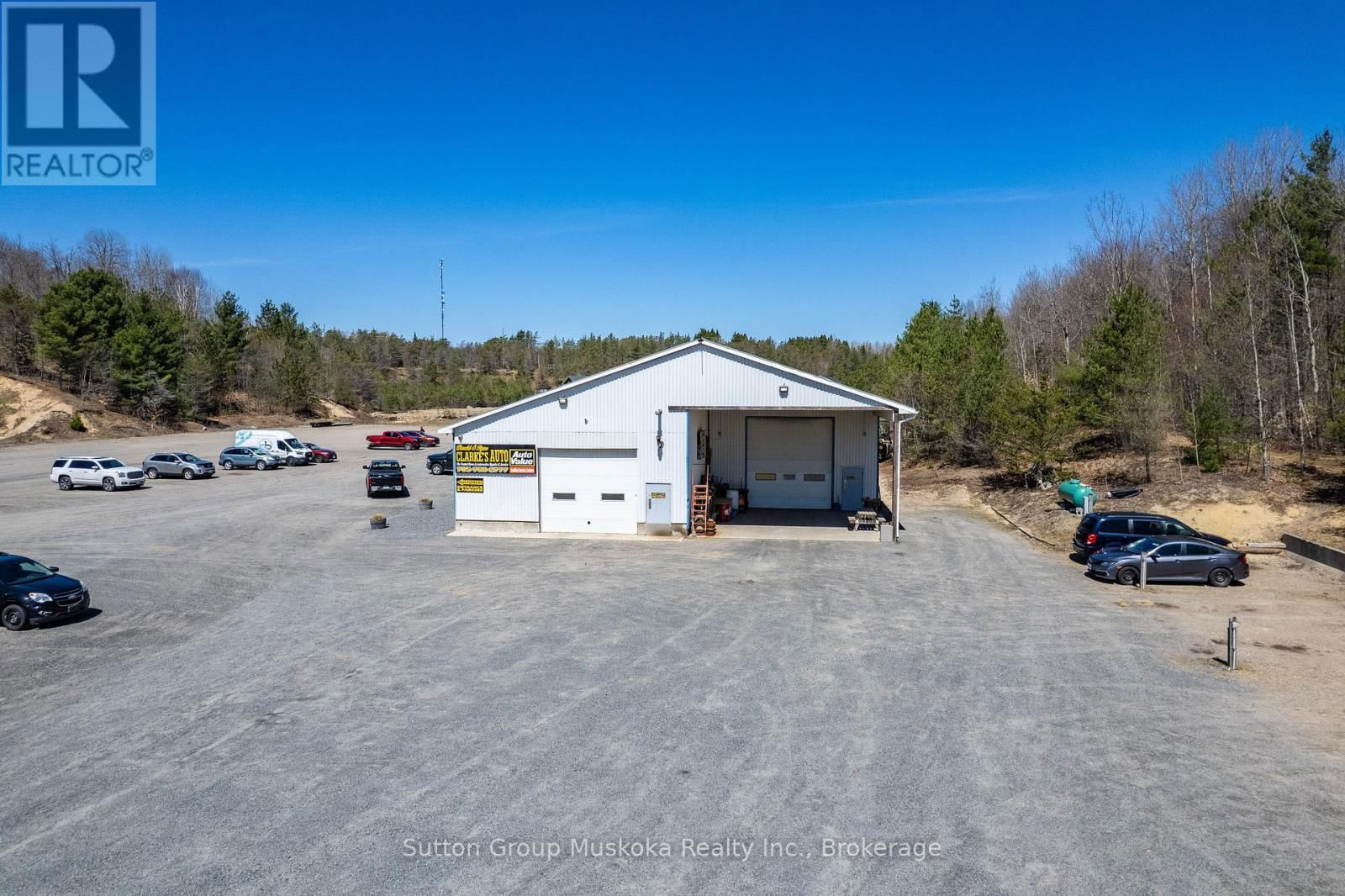 492 OLD FERGUSON ROAD EAST Image 2