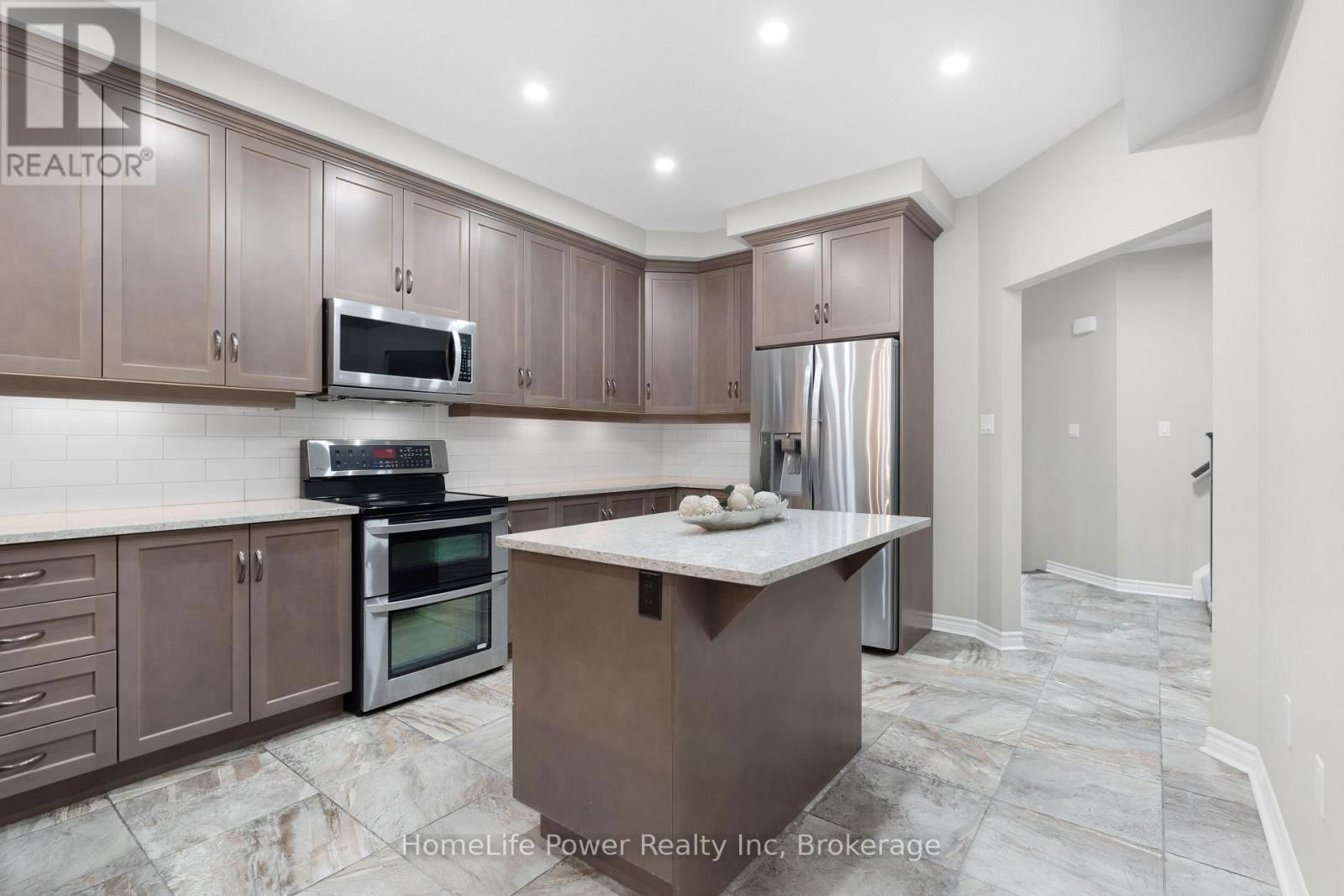 230 GRAVEL RIDGE TRAIL Image 3