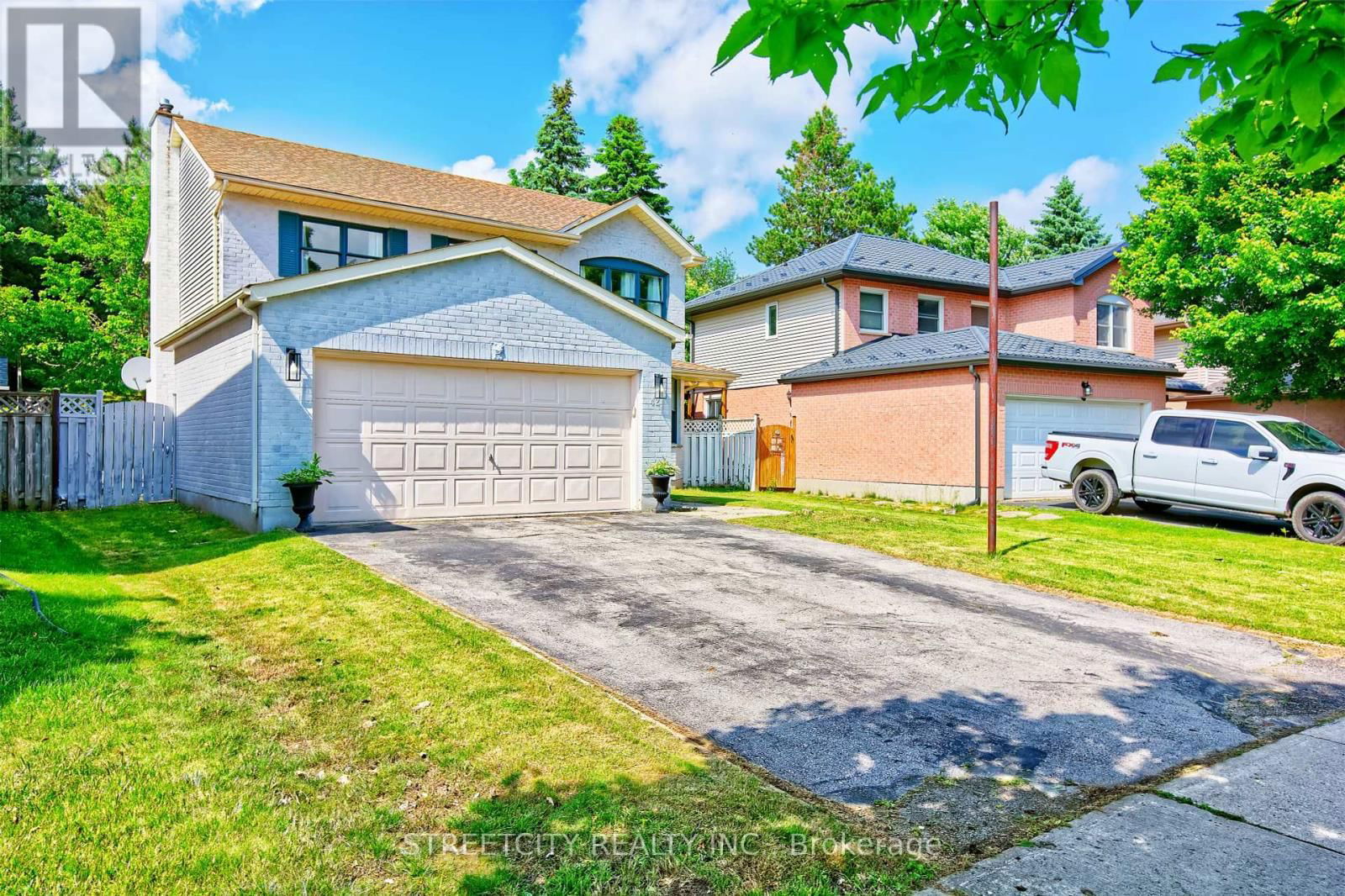 42 LAUREL STREET Image 3