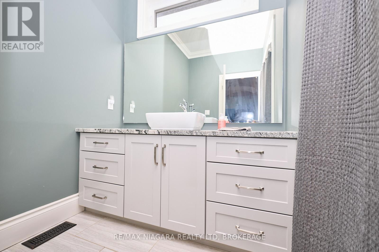 2391 MILLER ROAD Image 23