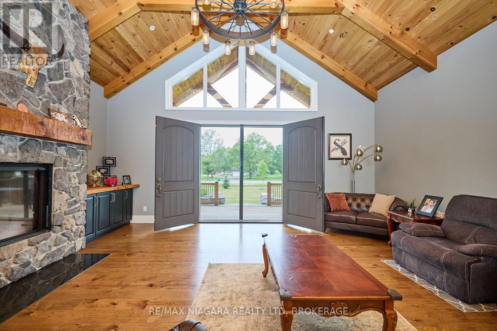 2391 MILLER ROAD Image 9