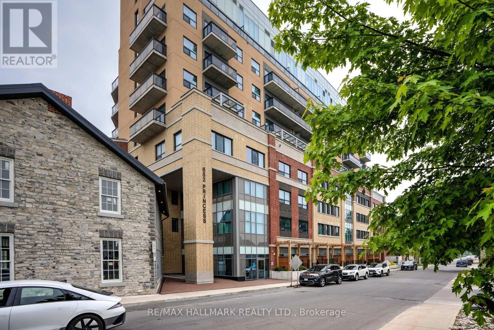 406 - 652 PRINCESS STREET Image 3