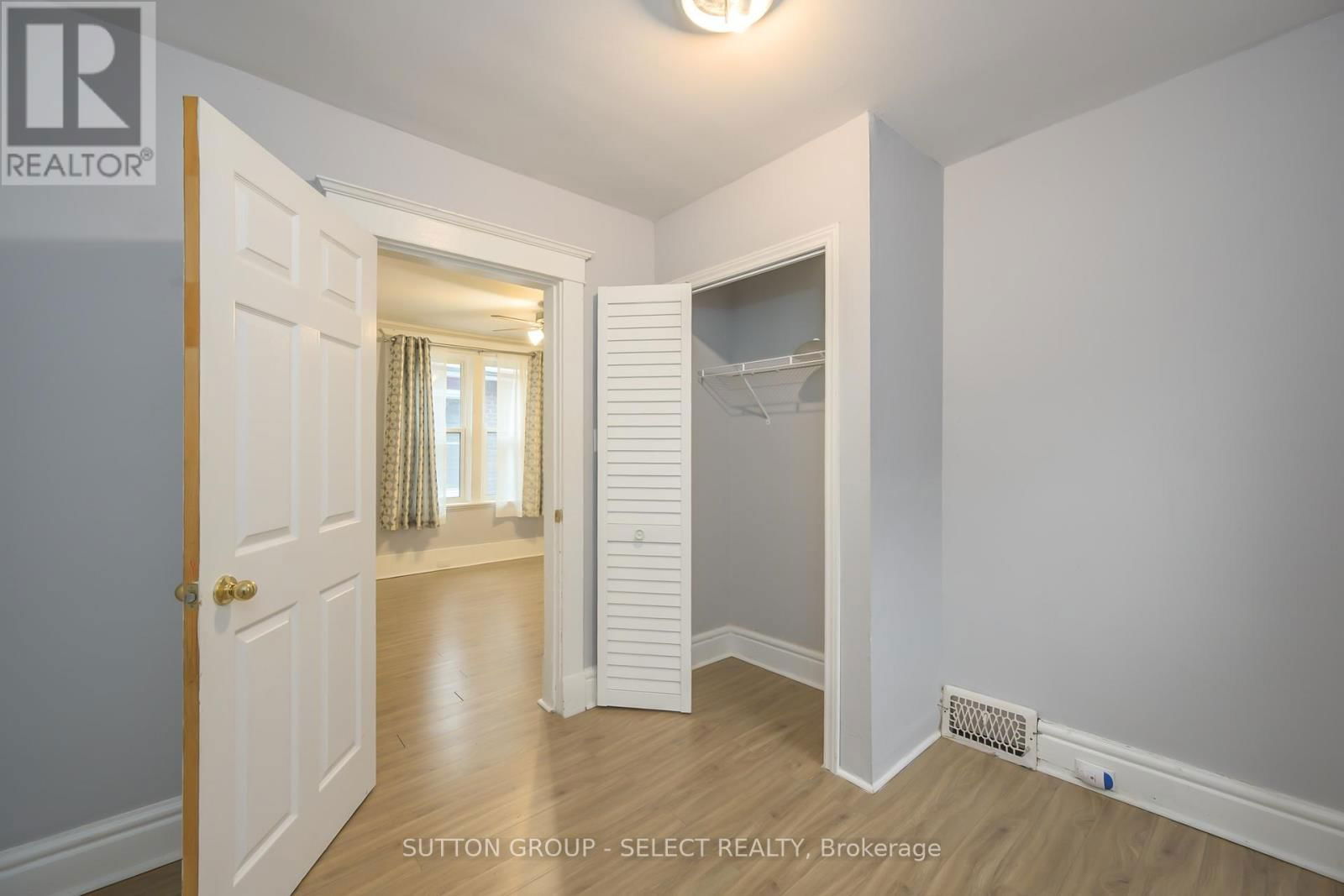 107 LANGARTH STREET EAST Image 16