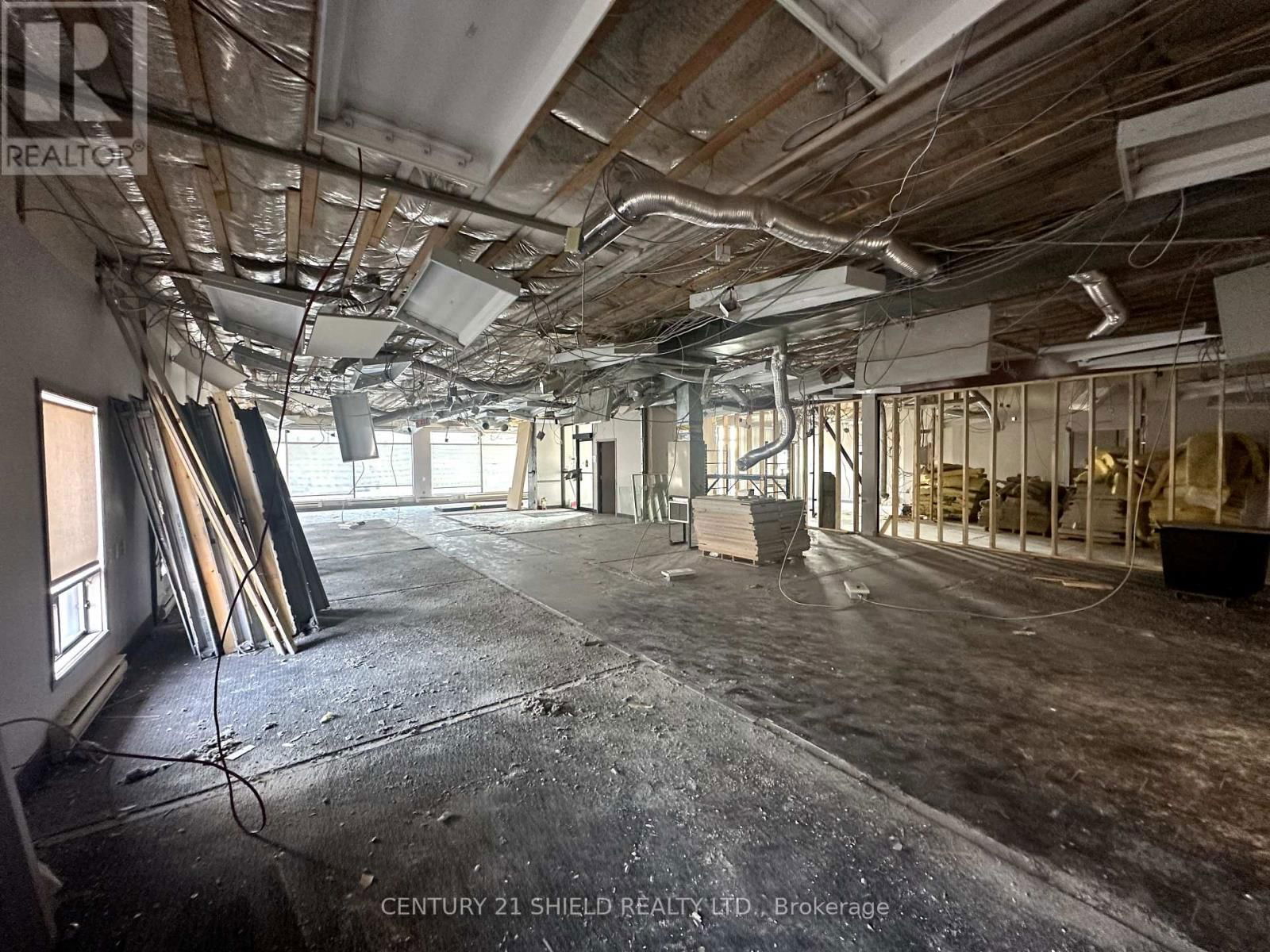 11 - 1916 PITT STREET Image 3