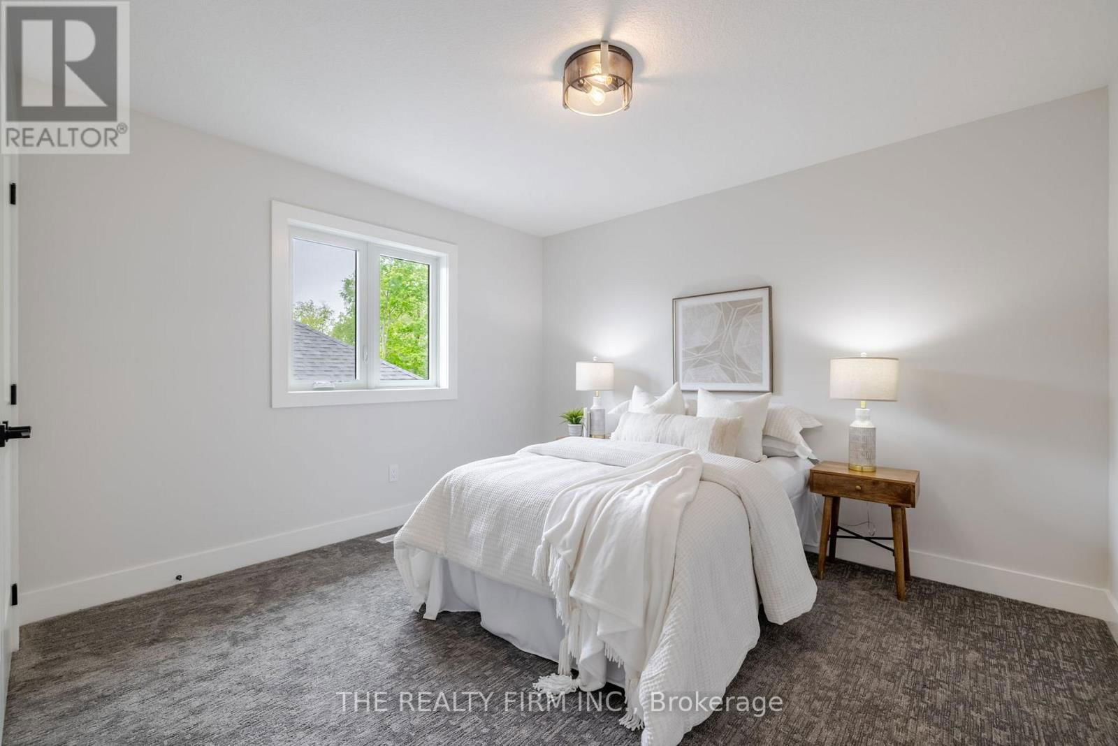 27 - 22701 ADELAIDE ROAD Image 21