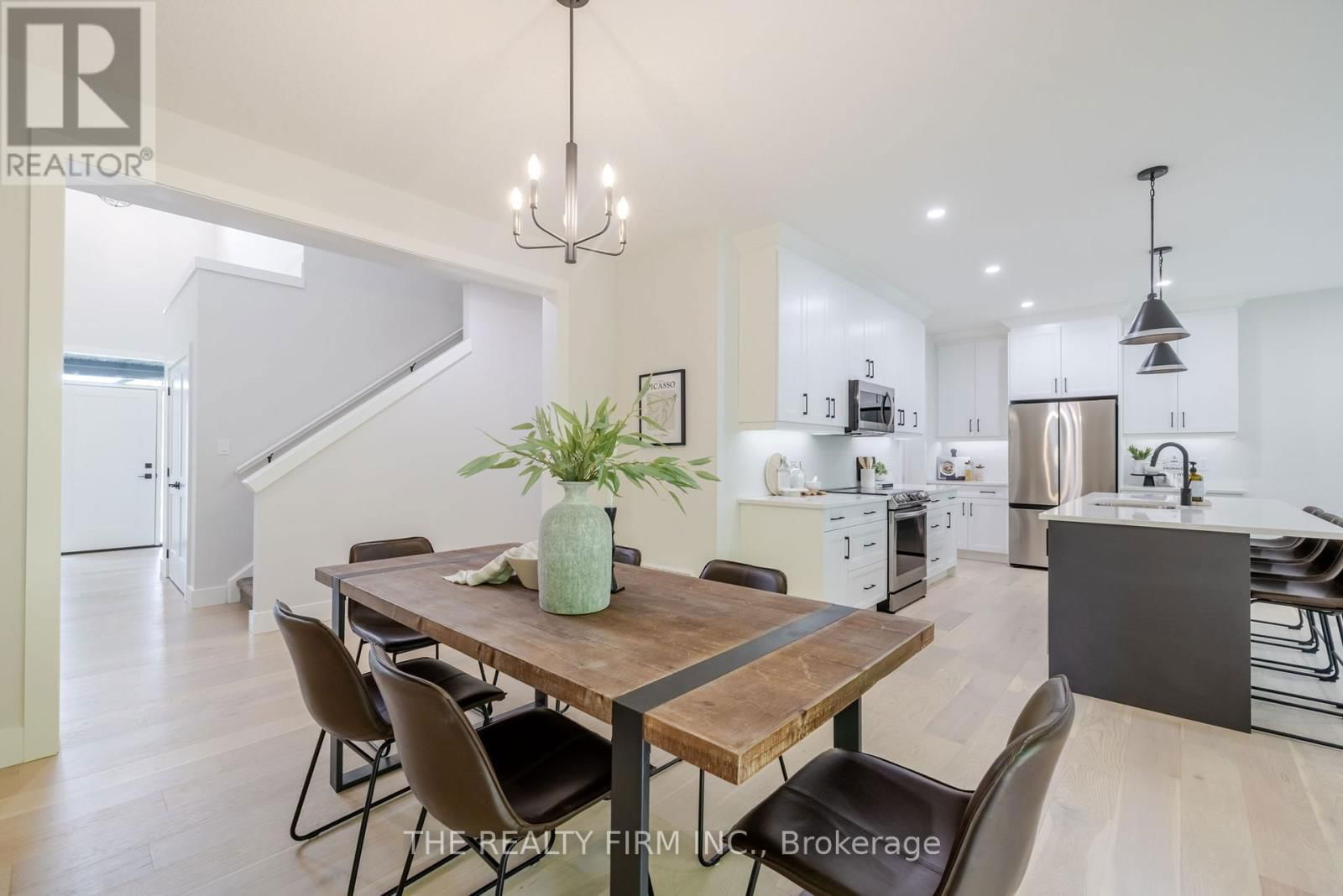 27 - 22701 ADELAIDE ROAD Image 7