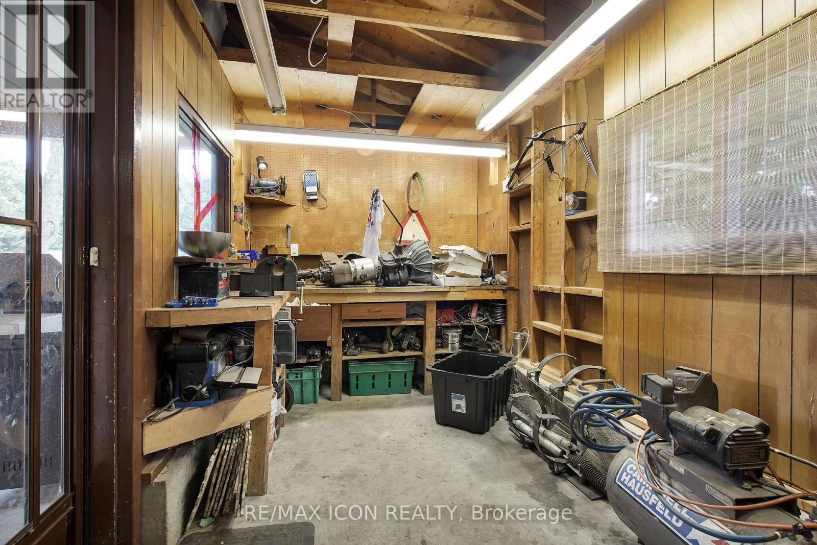 8241 SANDYTOWN ROAD Image 35