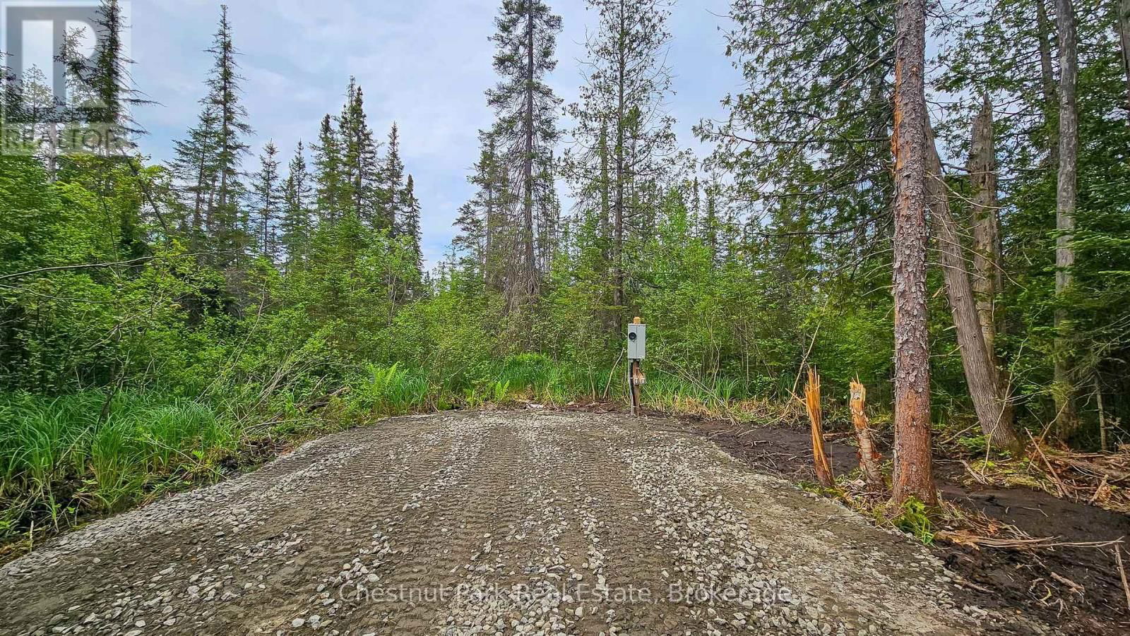1022 THOMPSON ROAD Image 12