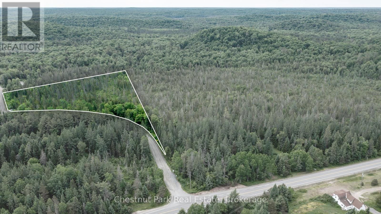 1022 THOMPSON ROAD Image 4