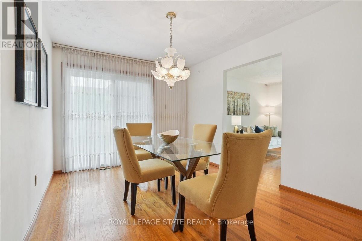 122 GLEN CASTLE DRIVE Image 3