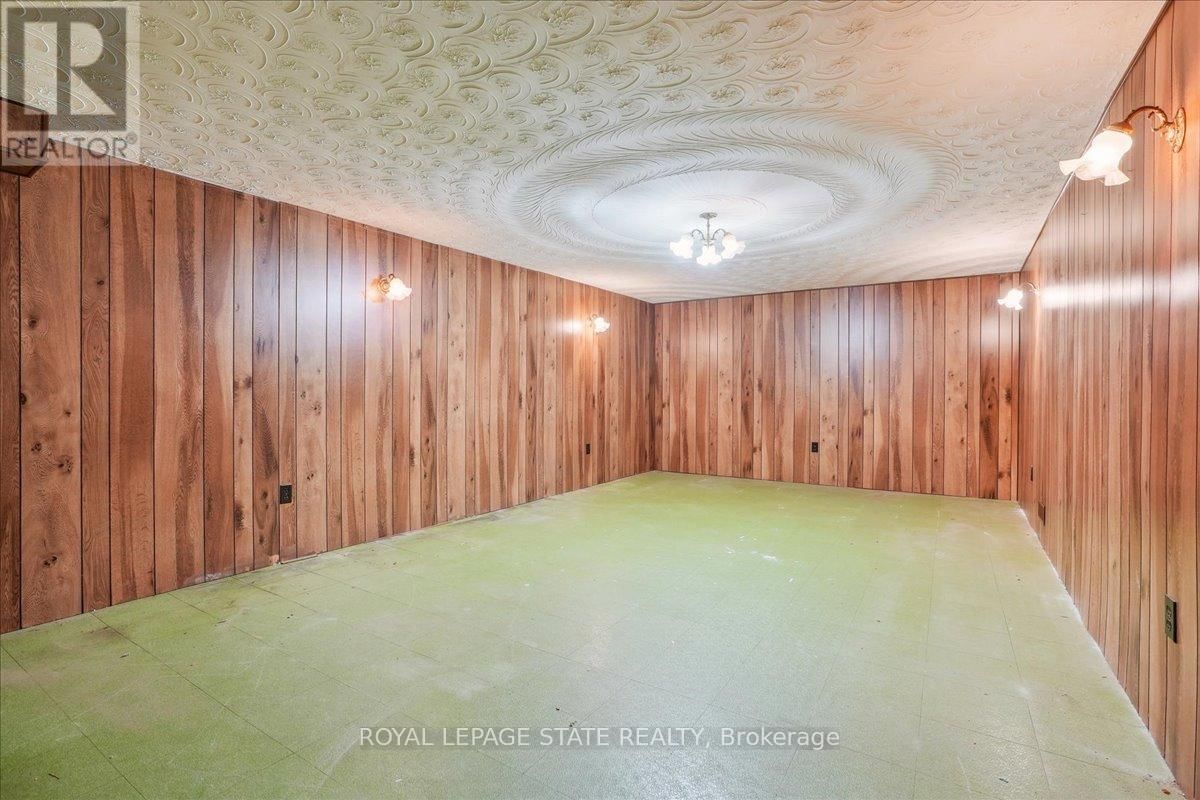 122 GLEN CASTLE DRIVE Image 31