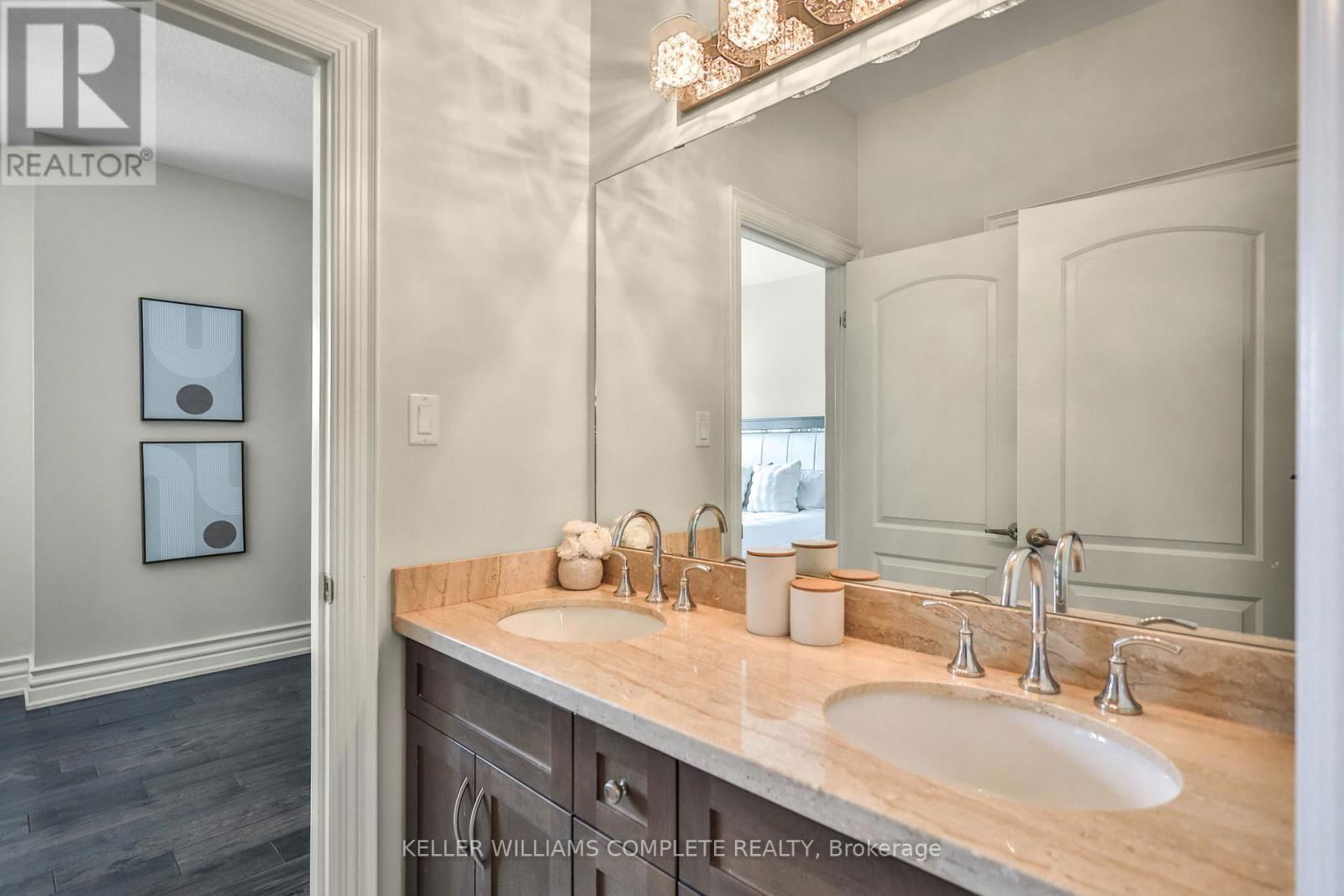 220 MOORLAND CRESCENT Image 29