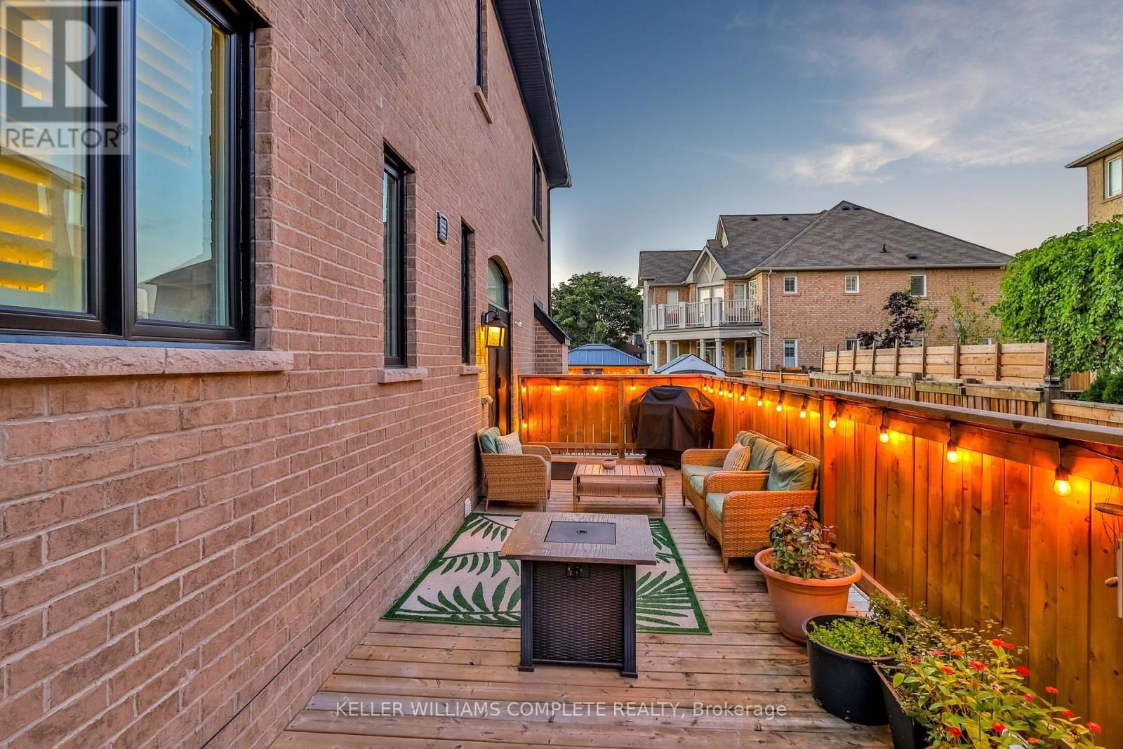 220 MOORLAND CRESCENT Image 44