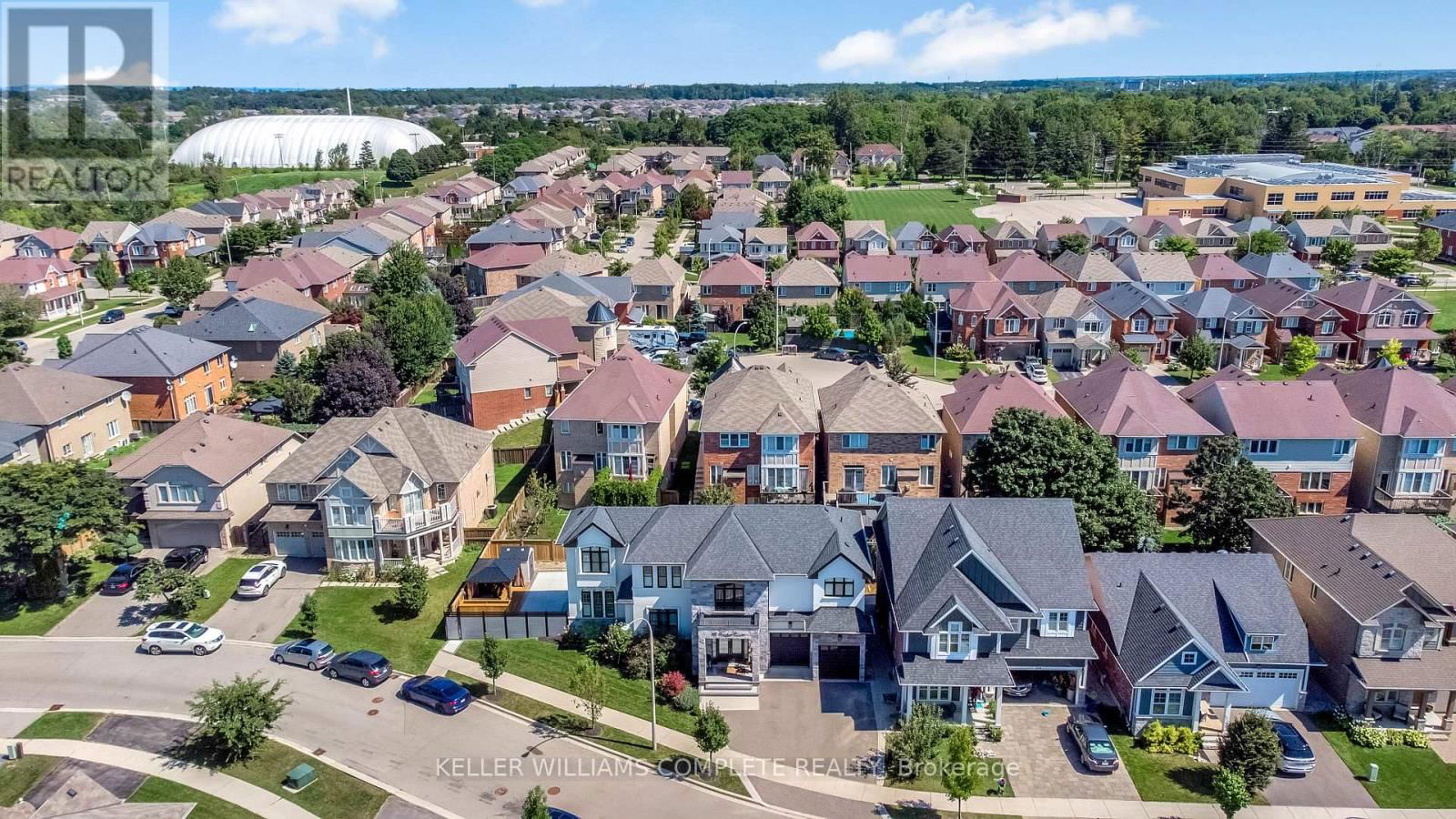 220 MOORLAND CRESCENT Image 45