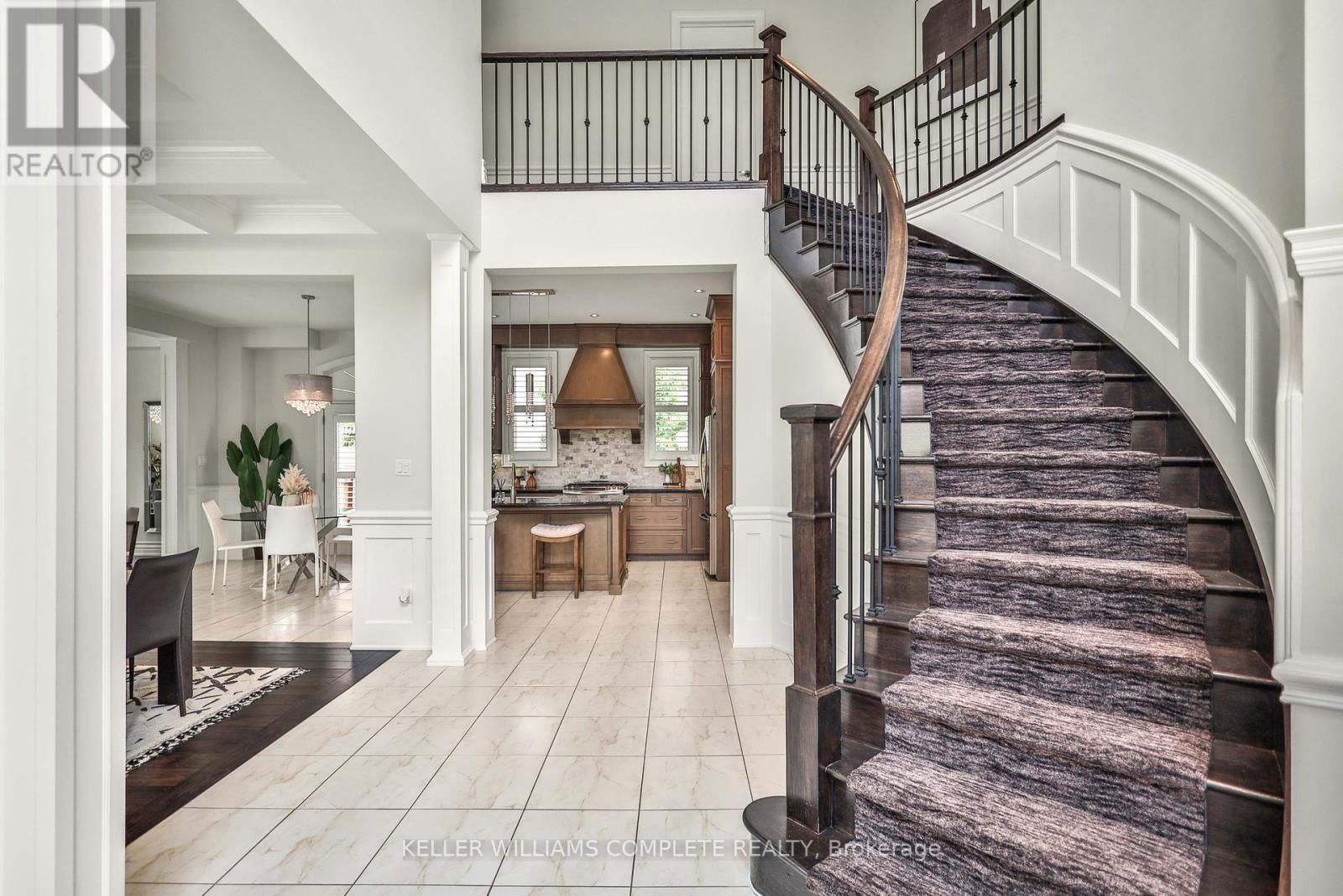 220 MOORLAND CRESCENT Image 8
