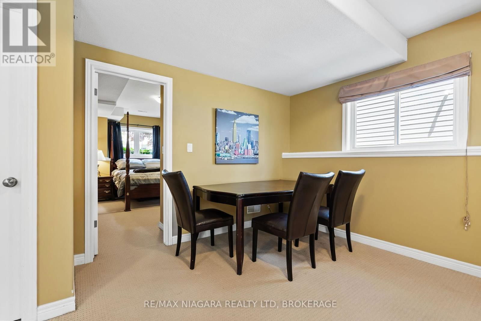 8 CORBIN STREET Image 19